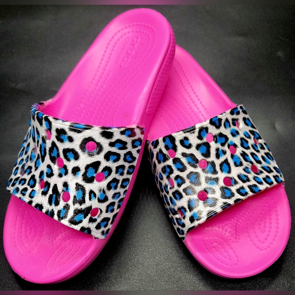 Crocs Classic Slides Customized With Cheetah Graphics Sz 9 Women New - Picture 3 of 5